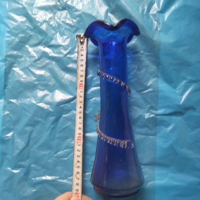 Продам вазочку кобальтову.