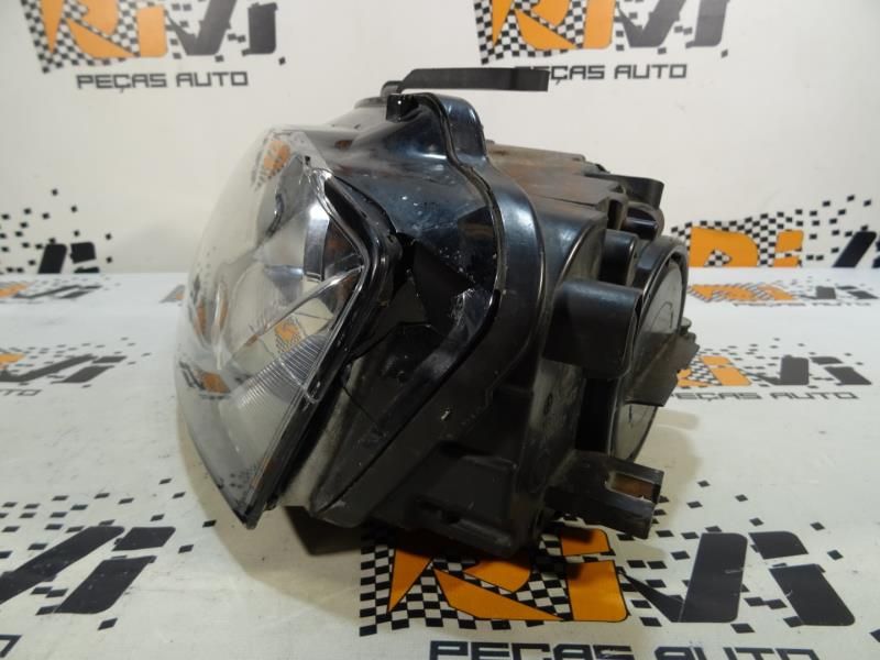 Ótica / farol esquerda AUDI A3 (8P1)