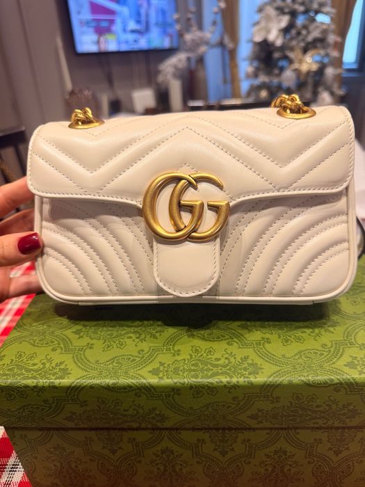 жіноча сумка гуччі