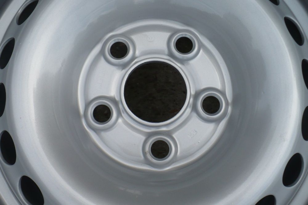 Felgi Stalowe 5X120 16" VW Oryginał T5 T6 Regenerowane