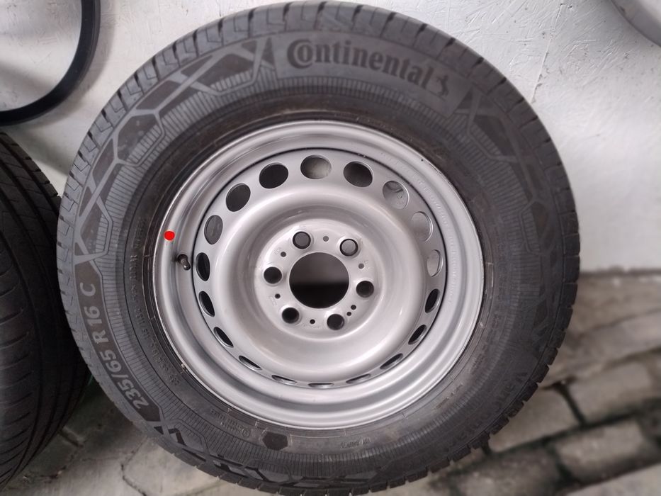 Nowe Koła letnie Mercedes Sprinter 235/65R16C Continental