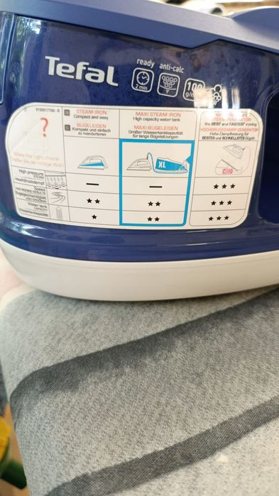 Ferro a vapor Tefal