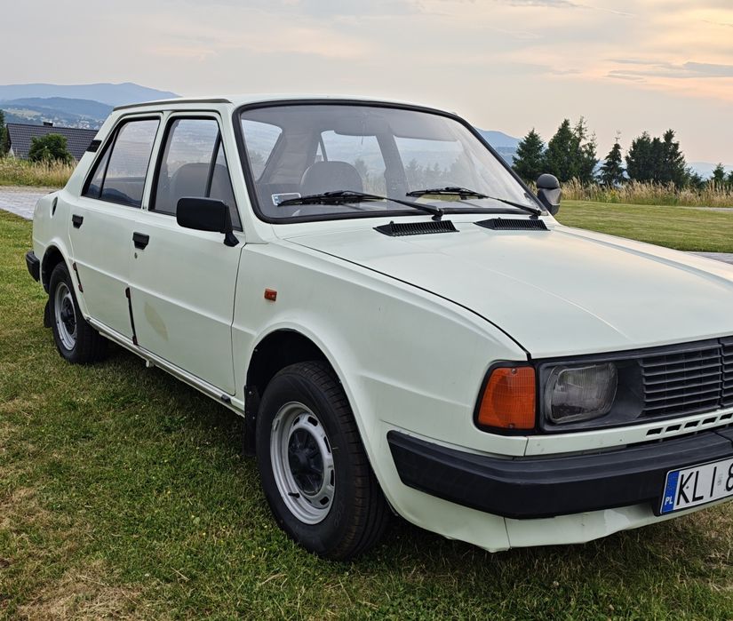 Skoda 105l 1988r