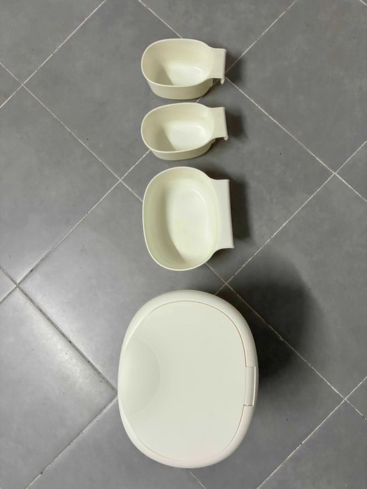 Muda fraldas IKEA para bebé com todos os acessórios incluídos