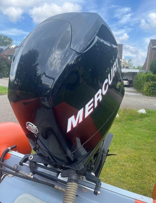 Rib z  Holandii do sprowadzenia. 520 80pk EFI