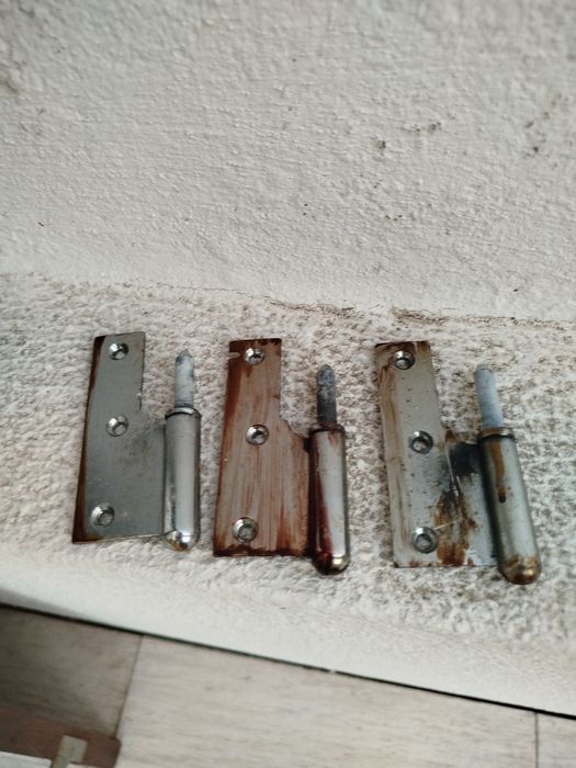 Porta interior esquerda