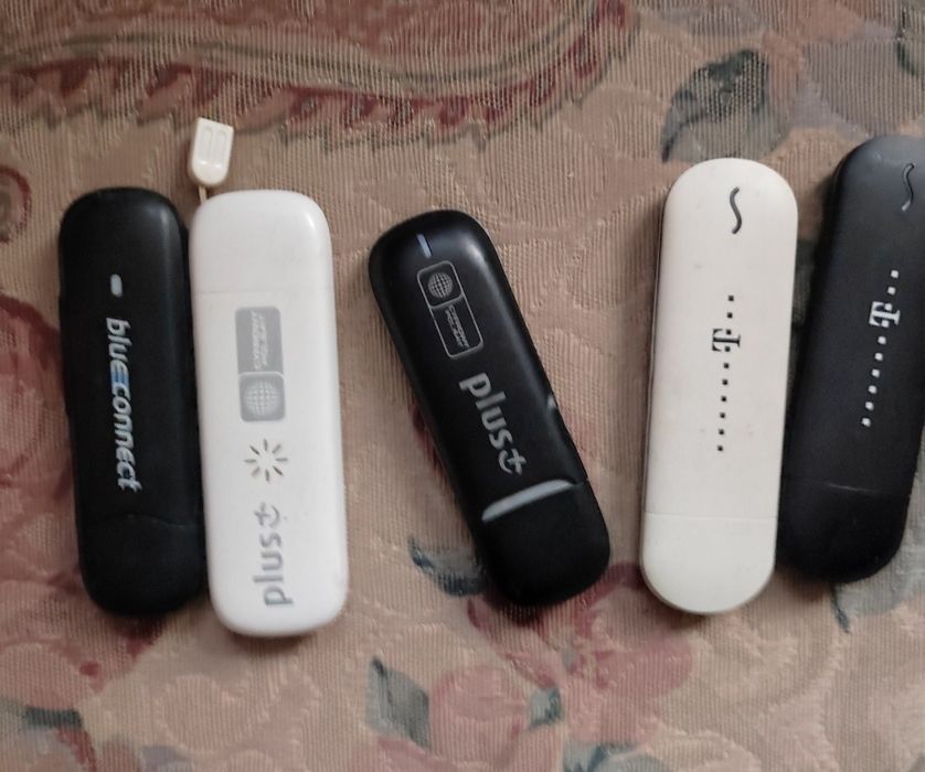 Blueconety trzy czarne