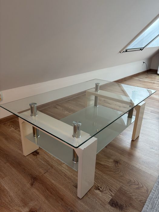 Biały szklany stolik stół kawowy