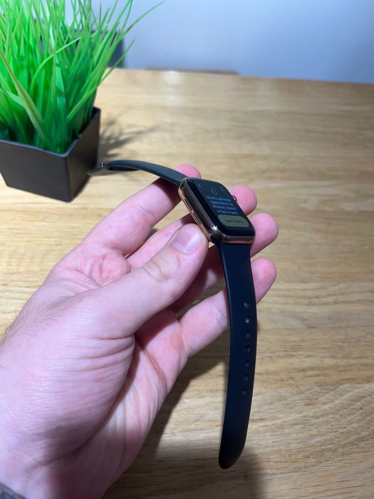 Apple Watch Series 4 40mm Stainless Steel Gold Klasa A-