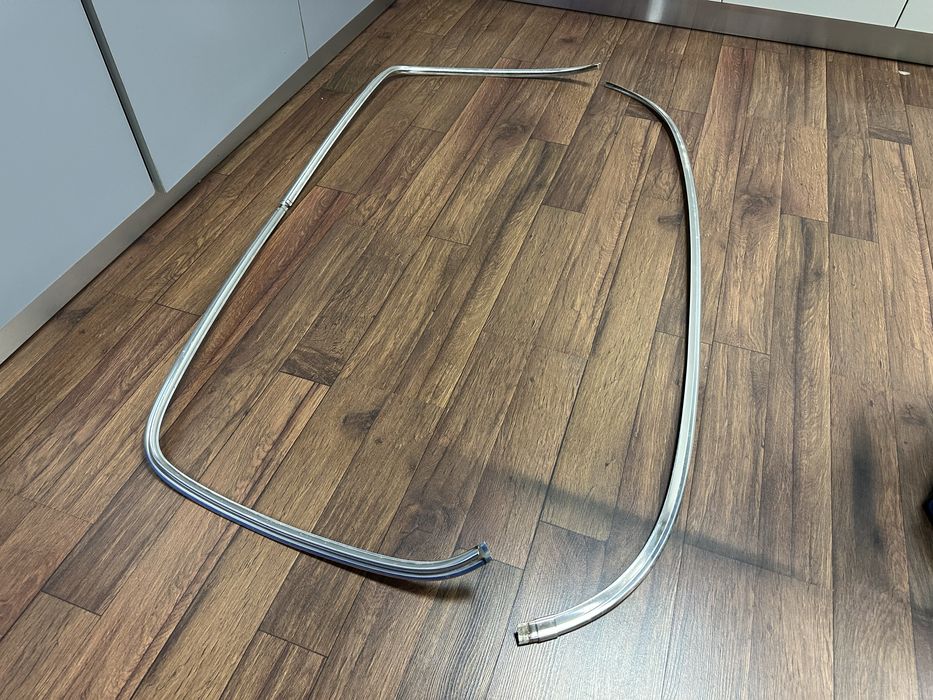 Frisos traseiros Mercedes W123 Coupe