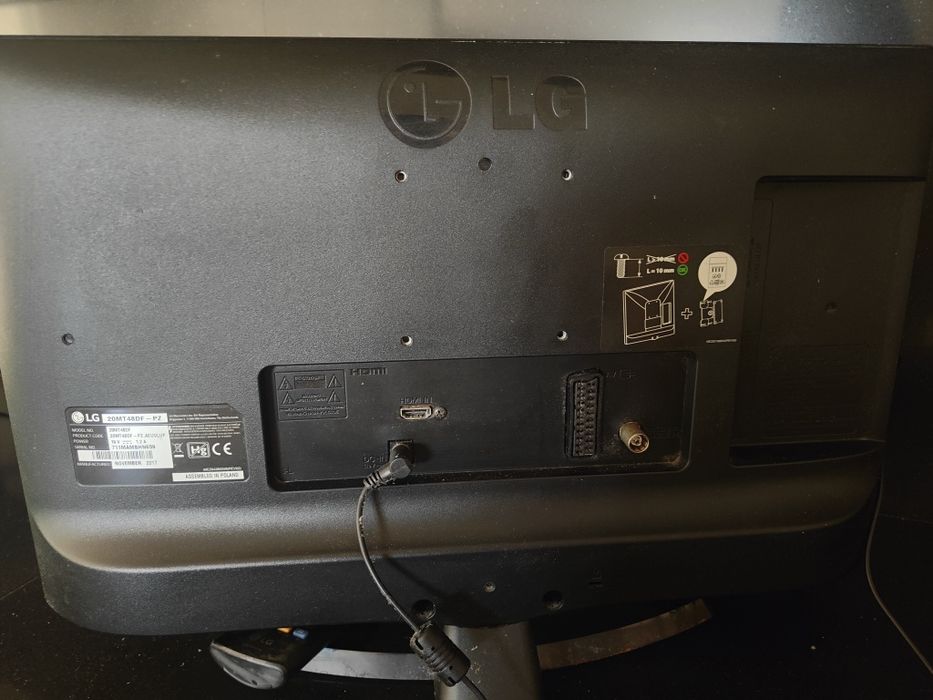 TV LG preta 20polegadas