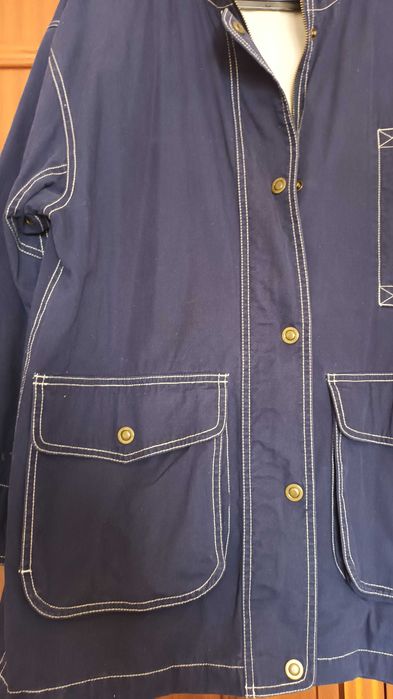 Parka em azul escuro