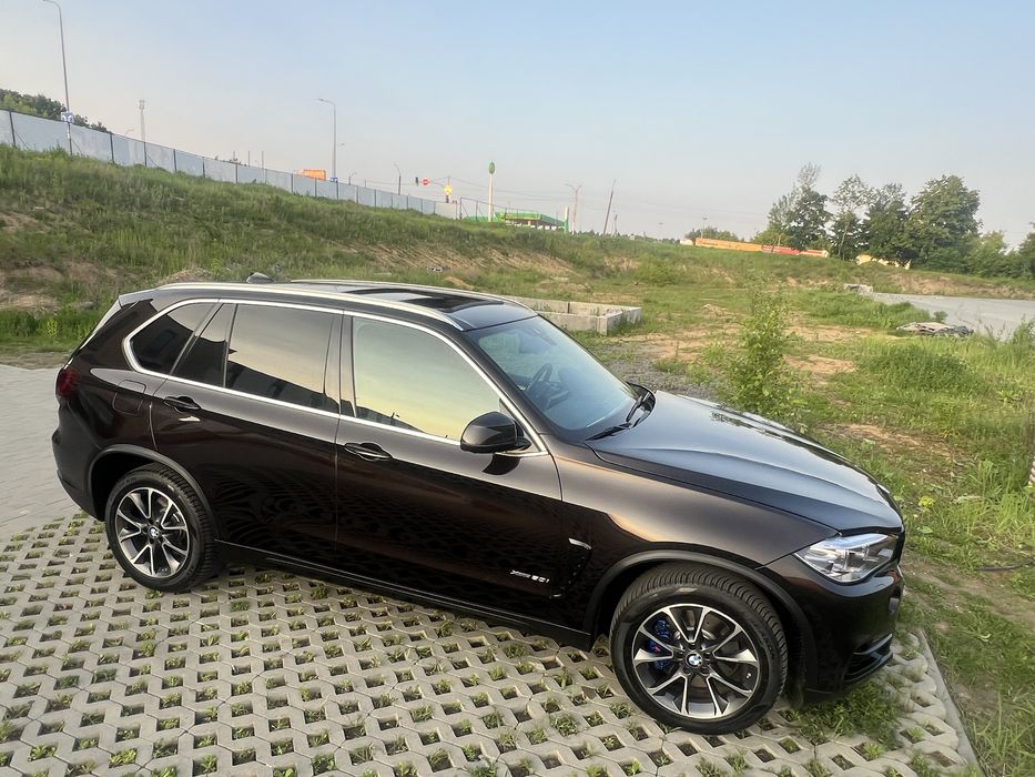 Продам BMW F15 2016 рік 4.4 бензин V8.