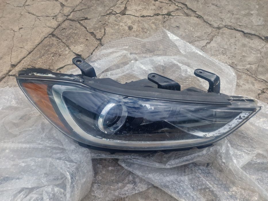 Фара Hyundai Elantra AD