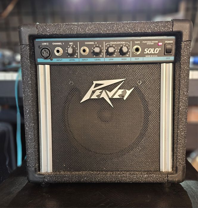 Amerykański wzmacniacz Peavey do gitary I mikrofonu,  zasilanie 12V