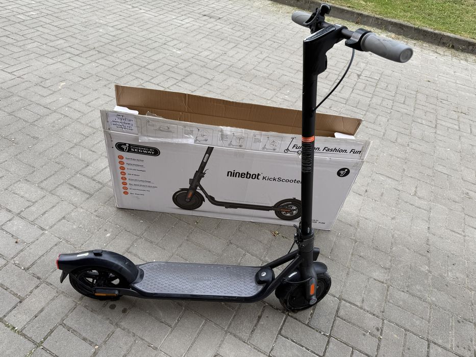 Електросамокат Ninebot KickScooter F25E