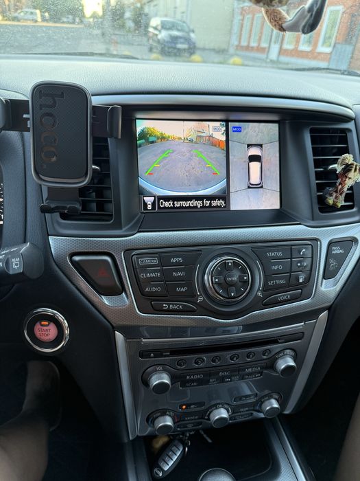 Продам Nissan pathfinber 2019