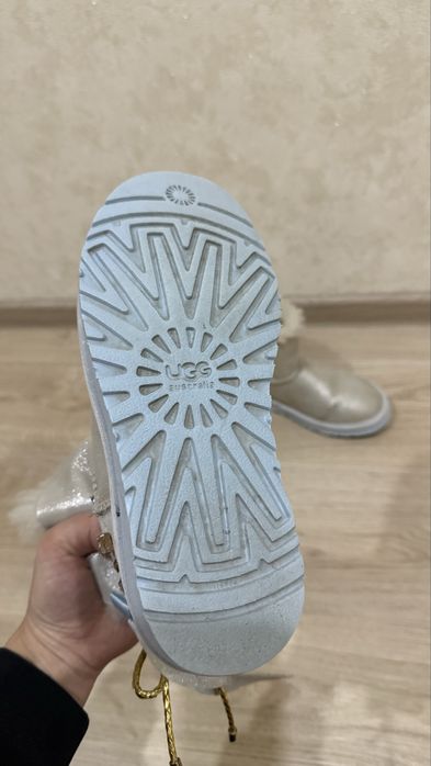 Продам ugg, уггі, повністю натуральні, р.36