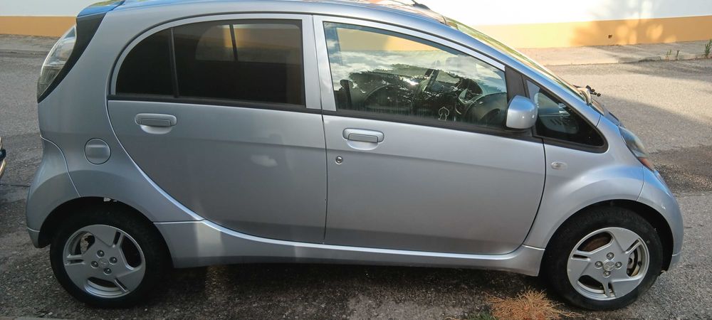 Mitsubishi i-MiEV 2010 | 83.000 km | Bateria nova c/ garantia até 2032 — photo 4
