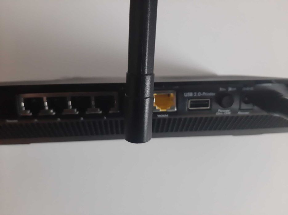 Router Netgear R6400v2 AC 1750