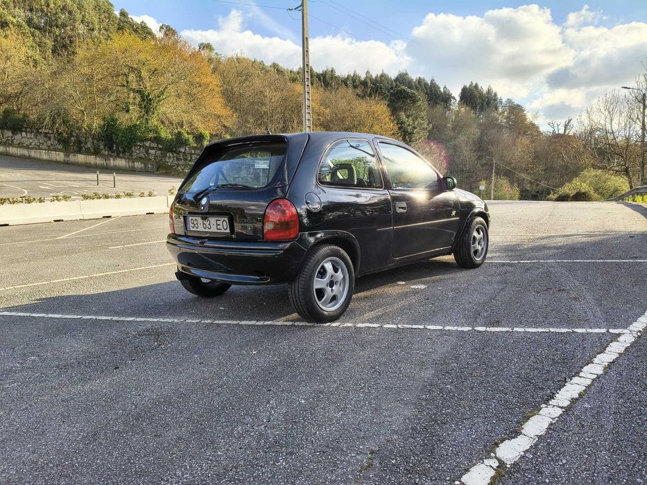 Opel Corsa 1.2 Joy — 88.000 km — Muito estimado — Extras