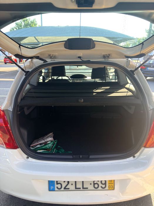 Toyota yaris 1.4 D-4D nacional 2011 comercial