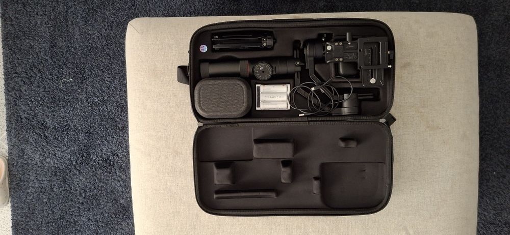 Zhiyun Crane 2 com focus puller