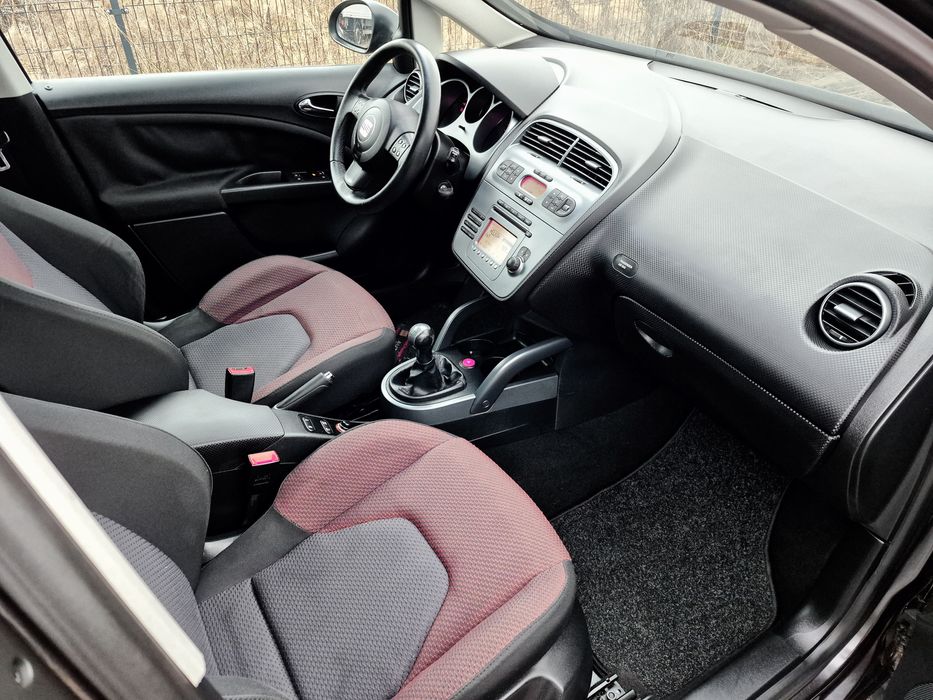 1.6 Benzyna 102KM-Climatronik-Sprowadzony