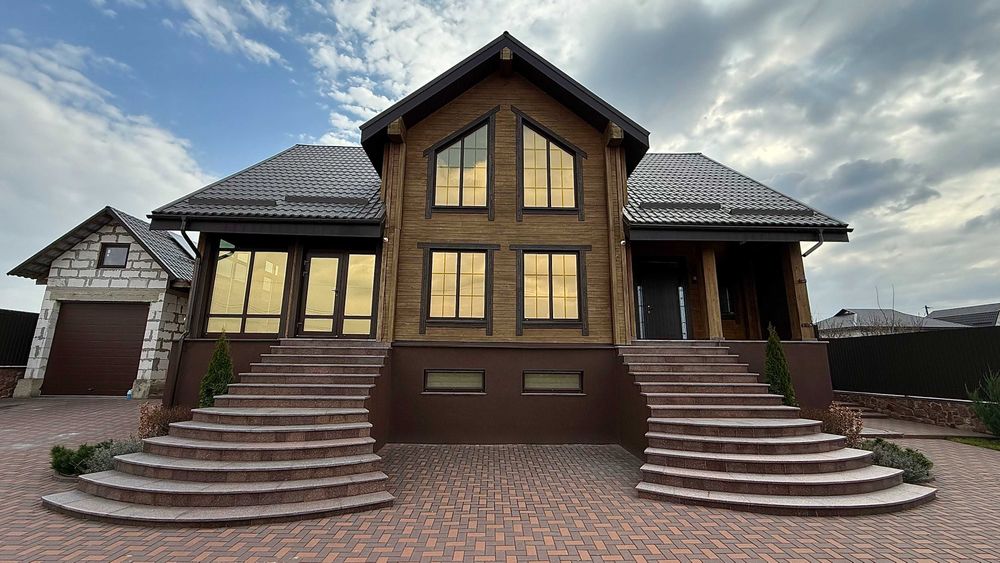 Продаж будинку в Зарічанах