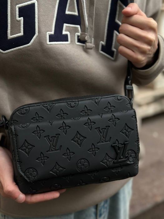 Сумка Louis Vuitton. кроссбоди / мессенджер / барсетка / Сумка через плече /LV луи витон. луї віттон / Через плечо . Сумка монограмм /