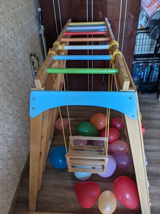 Дитячий спортивний комплекс дитячий. Горка. Гойдалка.