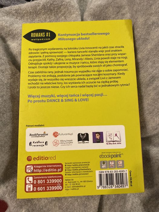 Książka „Dance, Love, Sing”