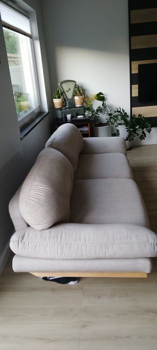 Sofa , kanapa beżowa. Ogłoszenie aktualne. Nie pytaj!