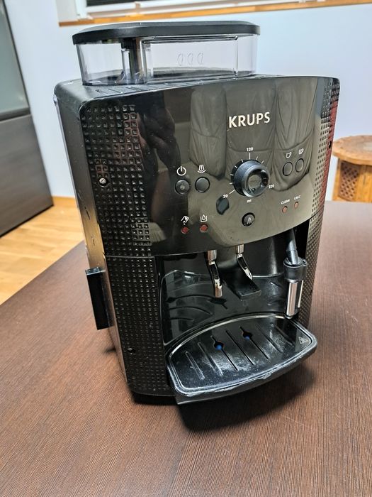 Ekspres cisnieniowy Krups EA81+ 1kg kawy w cenie