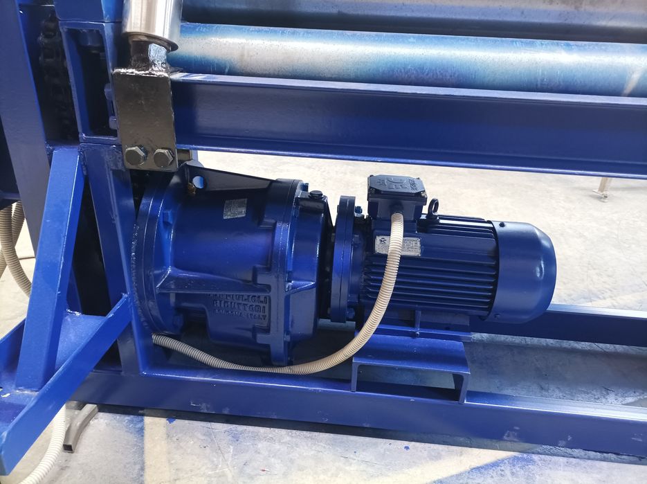 Тривалкові вальці 1550*4 мм