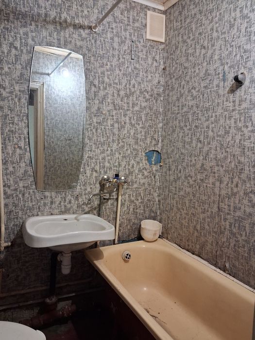 Продам 1 кім квартиру на Жадова