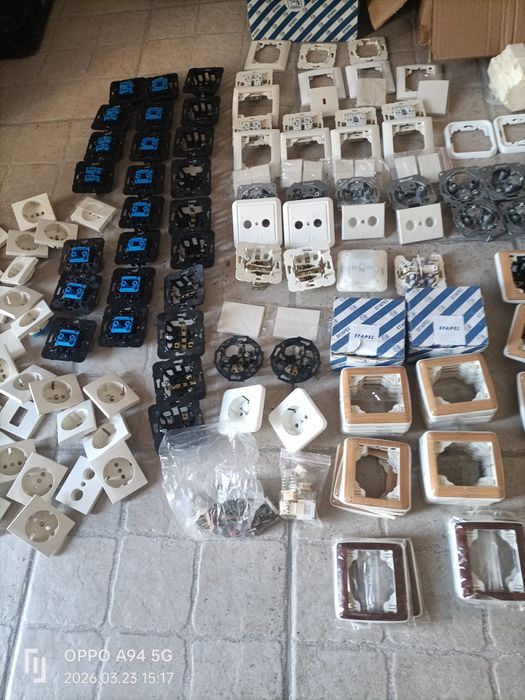 Diverso Material Elétrico Marca Efapel