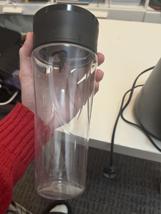 Liquidificadora Bosch 1200W 2L – usada 5x, sem caixa