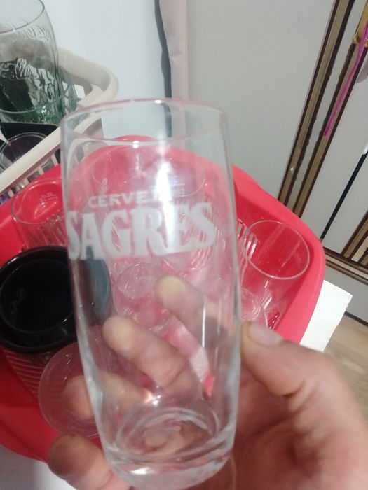 Vendo copos diversos