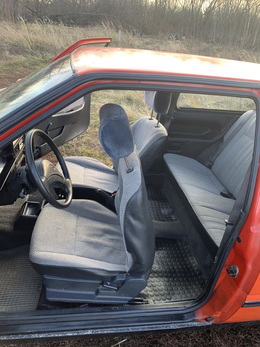 Hyundai Pony 1992 1.5бенз.