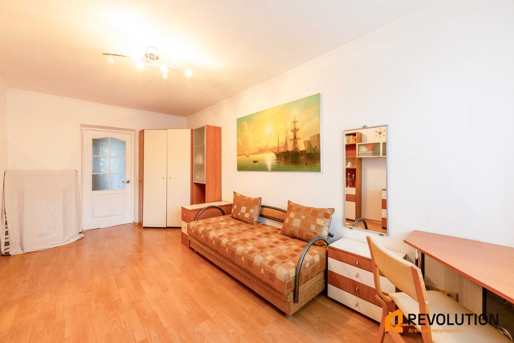 Без комісії. Продаж 3кім. квартири з ремонтом біля метро Васильківська. Ваучер, дмж, Голосіївський район