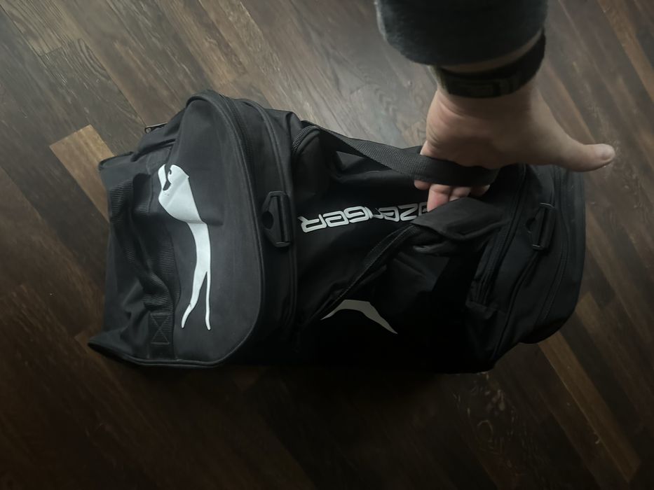 Torba Slazenger na kolkach na ramie do reki, jak nowa
