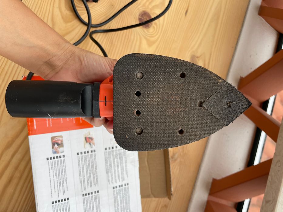 Lixadora eléctrica Black and Decker