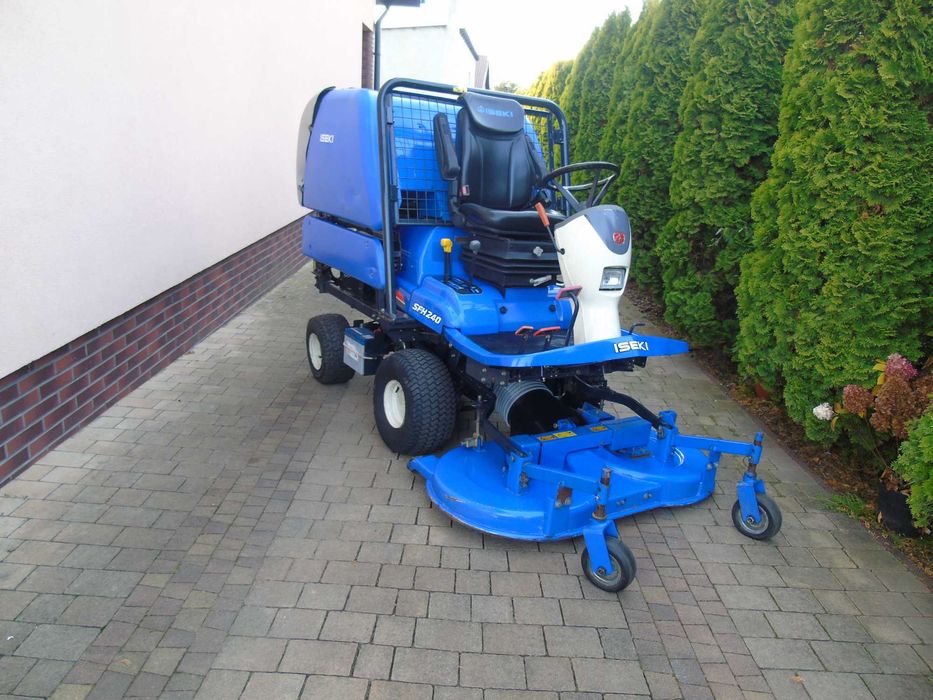 Profesjonalna kosiarka ISEKI SFH240 27KM 3cyl. diesel 4WD  PO SERWISIE