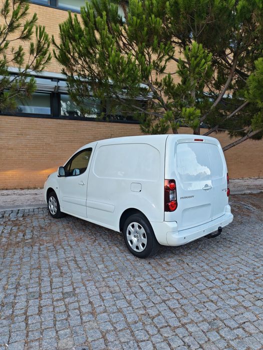 Peugeot Partner 1.6 hdi  3 lugares ( 2014 )