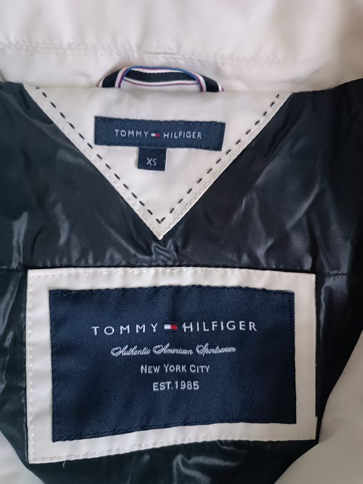 Куртка жіноча від Tommy Hilfiger
