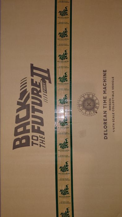 Hot Toys Back to the Future part II DeLorean Time Machine escala: 1/6