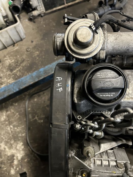 Silnik 1.9 tdi pompa wtryski AHF komplet