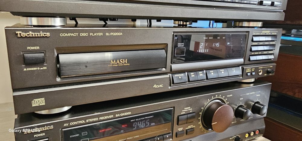 Technics zestaw audio 4-komponentowy, gramofon, piloty bdb. stan