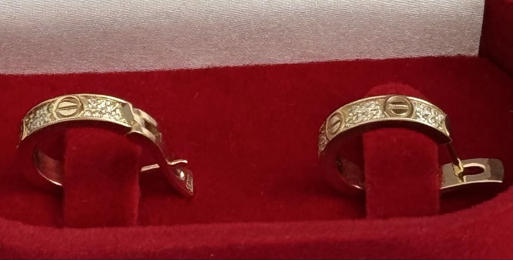 Золотые серёжки “Cartier” с бриллиантами